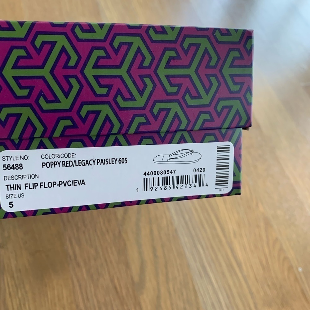 Tory Burch Printed Thin Flip-Flop: Poppy Red Paisley - Picture 3 of 7